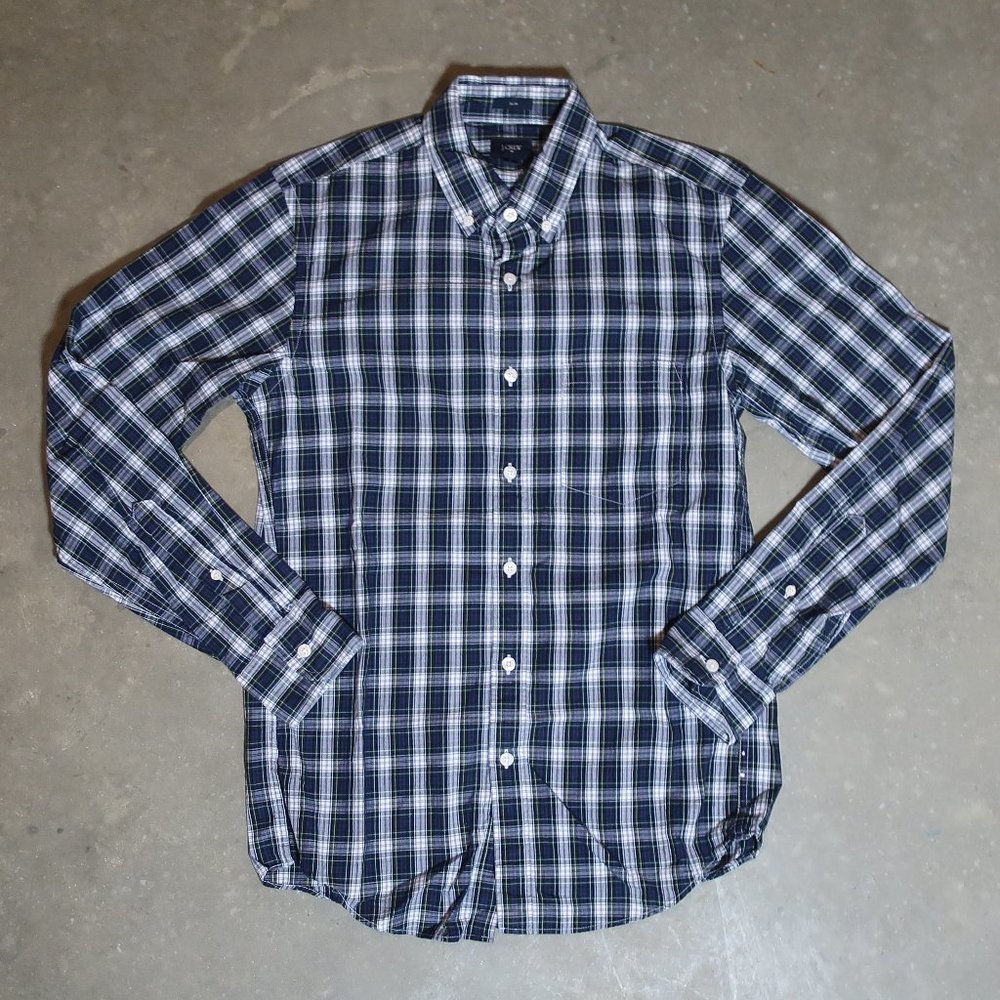 J. Crew. Navy - Blue Plaid Causal Button Down. Men's Small.
